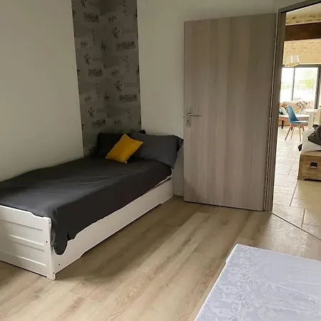 Domaine Des Bevy, Calme, Verdure Et Chevaux Дом отдыха