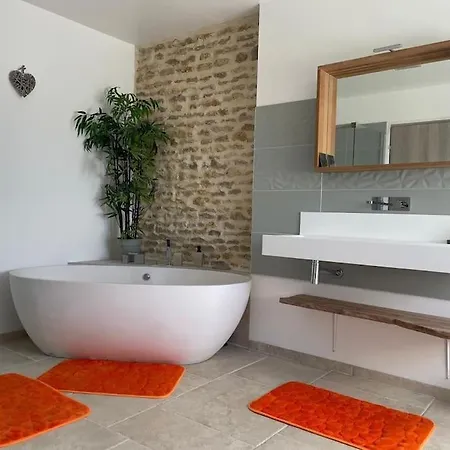 Domaine Des Bevy, Calme, Verdure Et Chevaux * Lignieres (Aube)